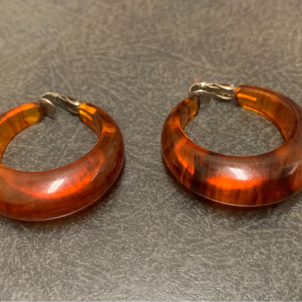 Vintage faux tortoise shell clip on earrings